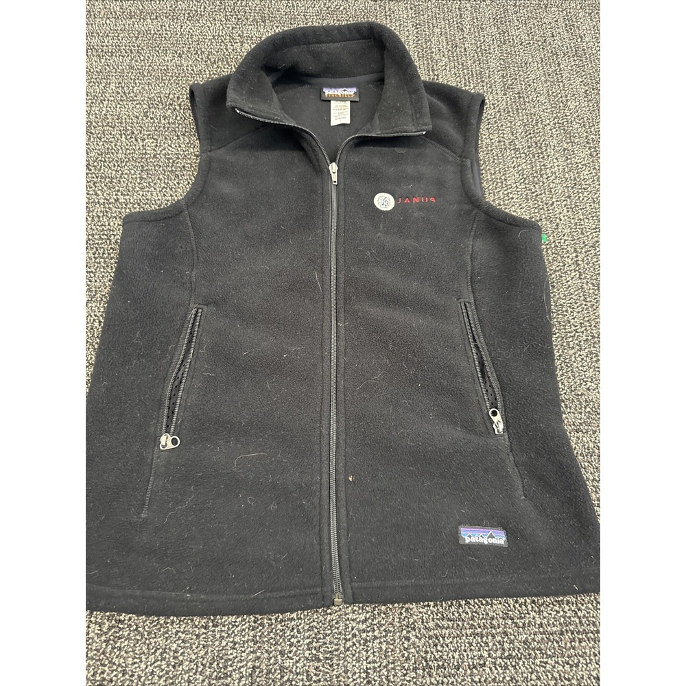 patagonia synchilla Women's ‎ Medium Black Y2K Comfort Gorpcore Preppy Outdoors